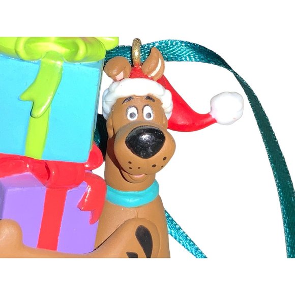 Hallmark Scooby Doo Santa Paws Christmas Ornament - Picture 4 of 16